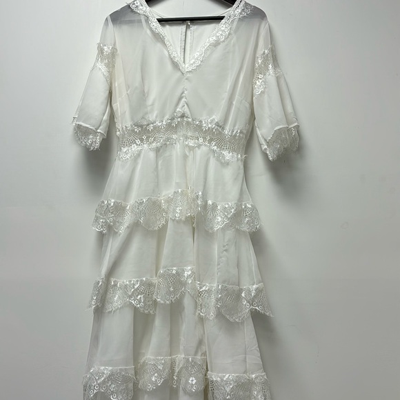 White dress with lace size M - Picture 1 of 12